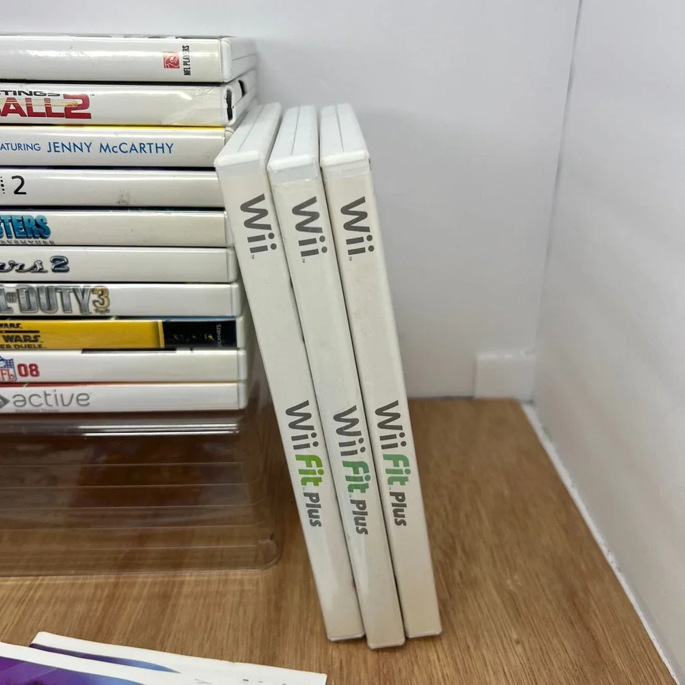 Nintendo Wii Video Game Lot 21 Games Wii Fit Madden COD Star Wars Tested Covers